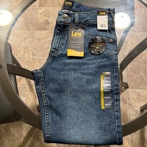 BRAND NEW Lee/Wrangler Jeans. Comfort Stretch, Regular seat and Thigh